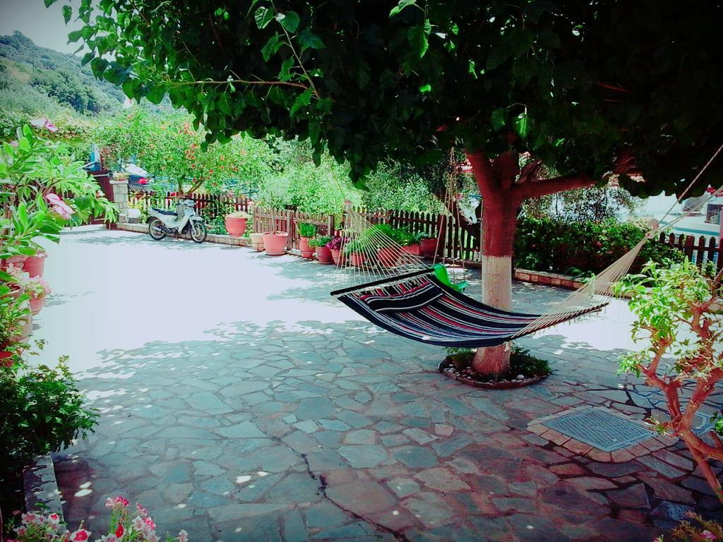 Villa Giovanni Paralia Vrachou Luaran gambar