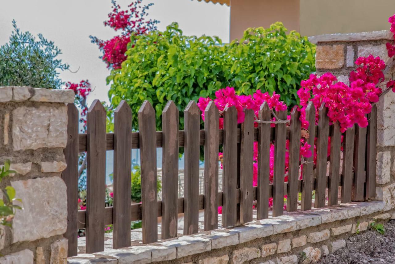 Villa Giovanni Paralia Vrachou Luaran gambar