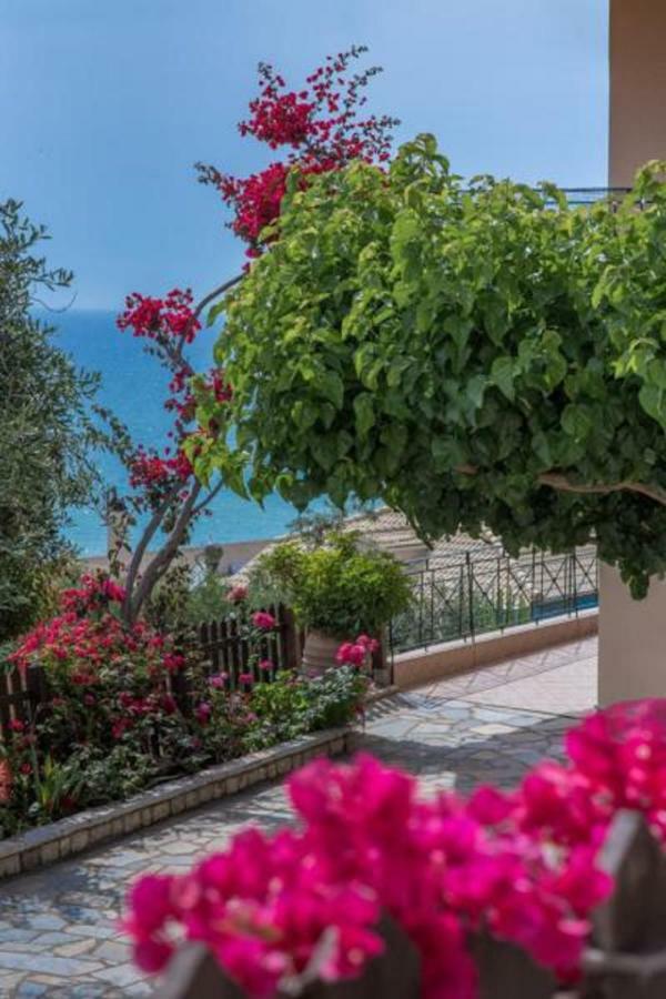 Villa Giovanni Paralia Vrachou Luaran gambar